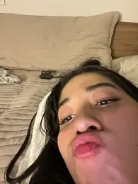 Nhefertary webcam model stream image