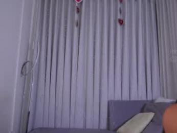 nina_ponse webcam model stream image