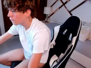 nicola_hard webcam model stream image