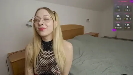 foxeslovefoxes webcam stripchat model stream image