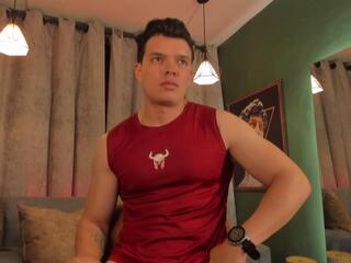 Yake Tyler webcam model stream image