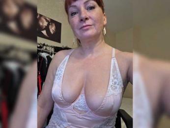 Flirt_Red webcam model stream image