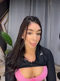 jenn_fit webcam model stream image