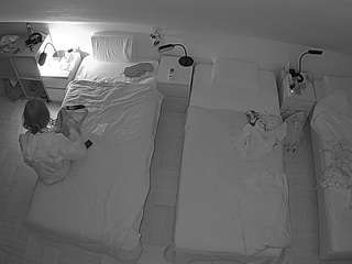 voyeurcam-julmodels-bed-7 webcam model stream image