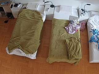voyeurcam-julmodels-bed-7 webcam model stream image
