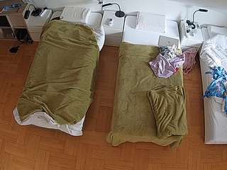 voyeurcam-julmodels-bed-7 webcam model stream image