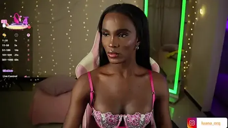 LuanaRisque webcam stripchat model stream image