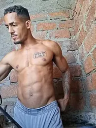 kronosfit webcam stripchat model stream image