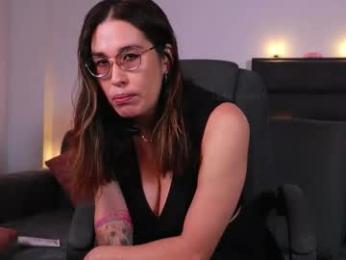 lady_boobs1 webcam model stream image