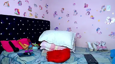 ShantalTsFox webcam model stream image