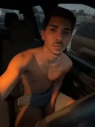 WavyAlloy30 webcam stripchat model stream image