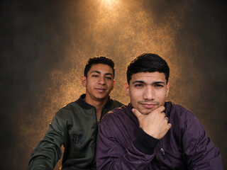 Bruno & Kael webcam model stream image