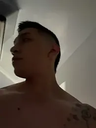 OliverWest04 webcam stripchat model stream image