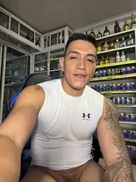 OliverWest04 webcam stripchat model stream image