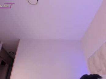 gisellee__ webcam model stream image