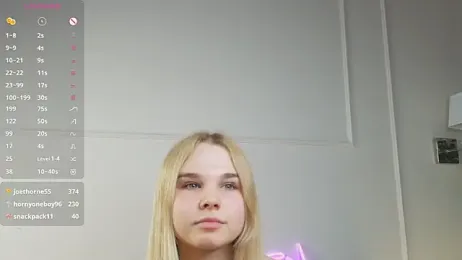 OdetteHarwick webcam stripchat model stream image