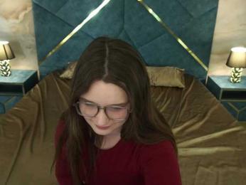 MagikPeachh webcam model stream image