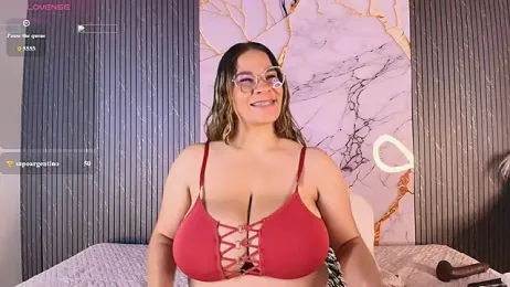 big_tits_in_your_face webcam model stream image