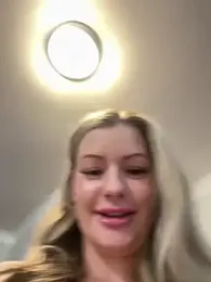 LoveShae_ webcam model stream image