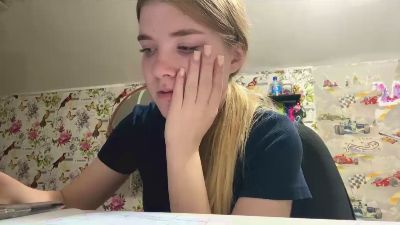 MarielManiatis webcam model stream image