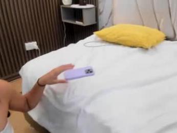 sweetauracouple webcam model stream image