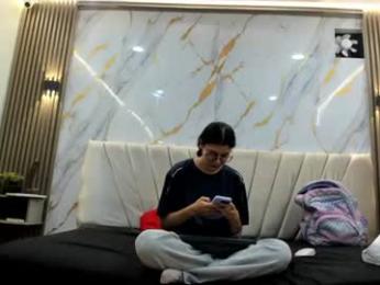 sweetauracouple webcam model stream image