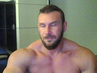 Kevin Muscle webcam model stream image