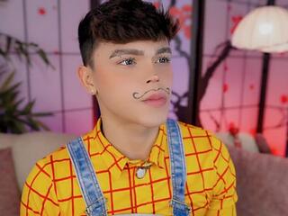 Emiliano Sanchez webcam model stream image