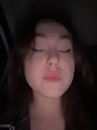 Peachy_Dream webcam model stream image