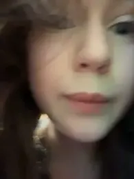 Peachy_Dream webcam model stream image