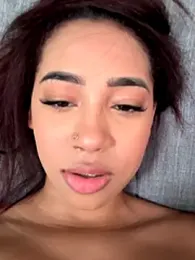 Ania_rose webcam model stream image