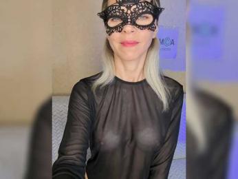 PUSSECHKA webcam bongacams model stream image