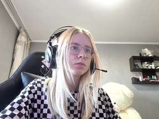 lorrianeleuga webcam model stream image