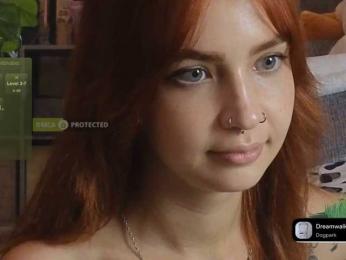 LisLy webcam model stream image
