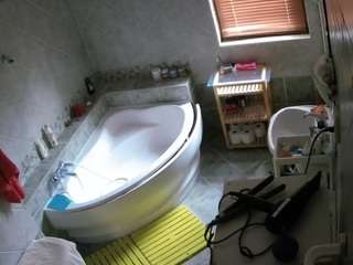 voyeurcam-julmodels-bath-1st-2 webcam model stream image