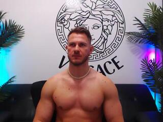 Marco Riciardo webcam flirt4free model stream image