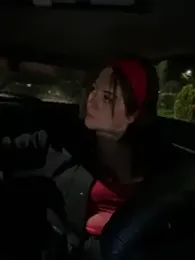 Lesly_10- webcam stripchat model stream image