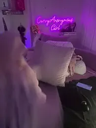 CurvyAnonymousGirl89 webcam model stream image