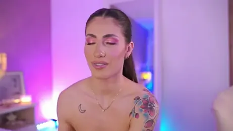 OhhAisha webcam stripchat model stream image