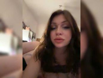 Iiiillllyyyy webcam model stream image