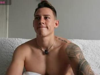 muscle_king_cum webcam model stream image