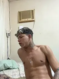 Uchihaxxx webcam stripchat model stream image
