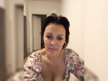 vik77777A webcam model stream image