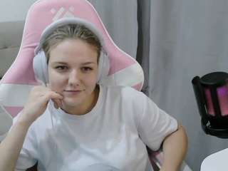 hermilatimperman webcam model stream image