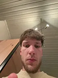 YoungSkinnyBoy20 webcam model stream image