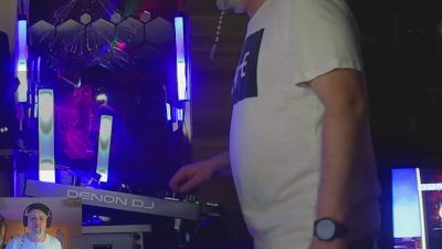 1st_omen webcam model stream image