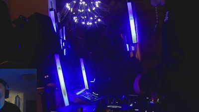 1st_omen webcam model stream image