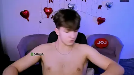 travis_wolf_ webcam model stream image