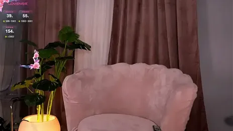 SweetAuraa webcam stripchat model stream image