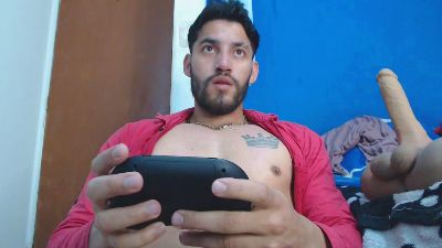 DERECKHOT33 webcam model stream image